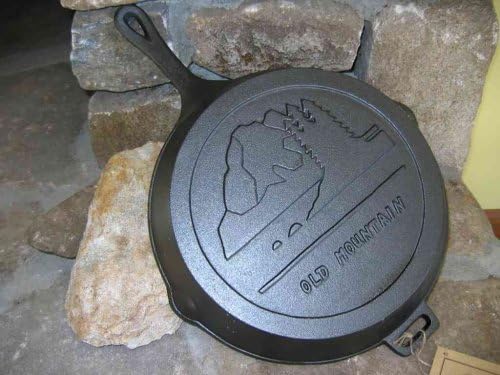 10104 12 in Campfire Skillet - Heat Blocking Black