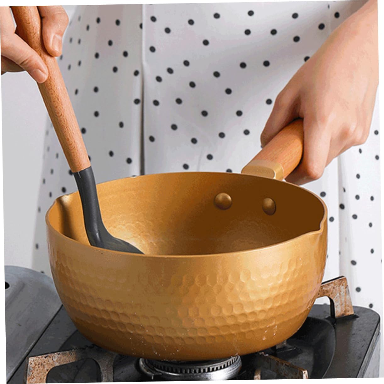 Non-stick Ergonomic sauc pot with double diversion trench