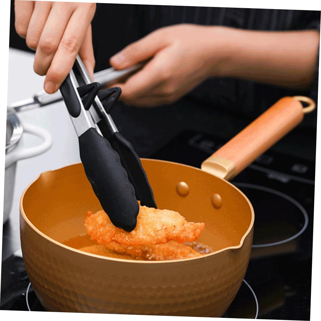 PRETYZOOM Ergonomic Handle Non-Stick Saucepan for Easy Pouring and Cleaning