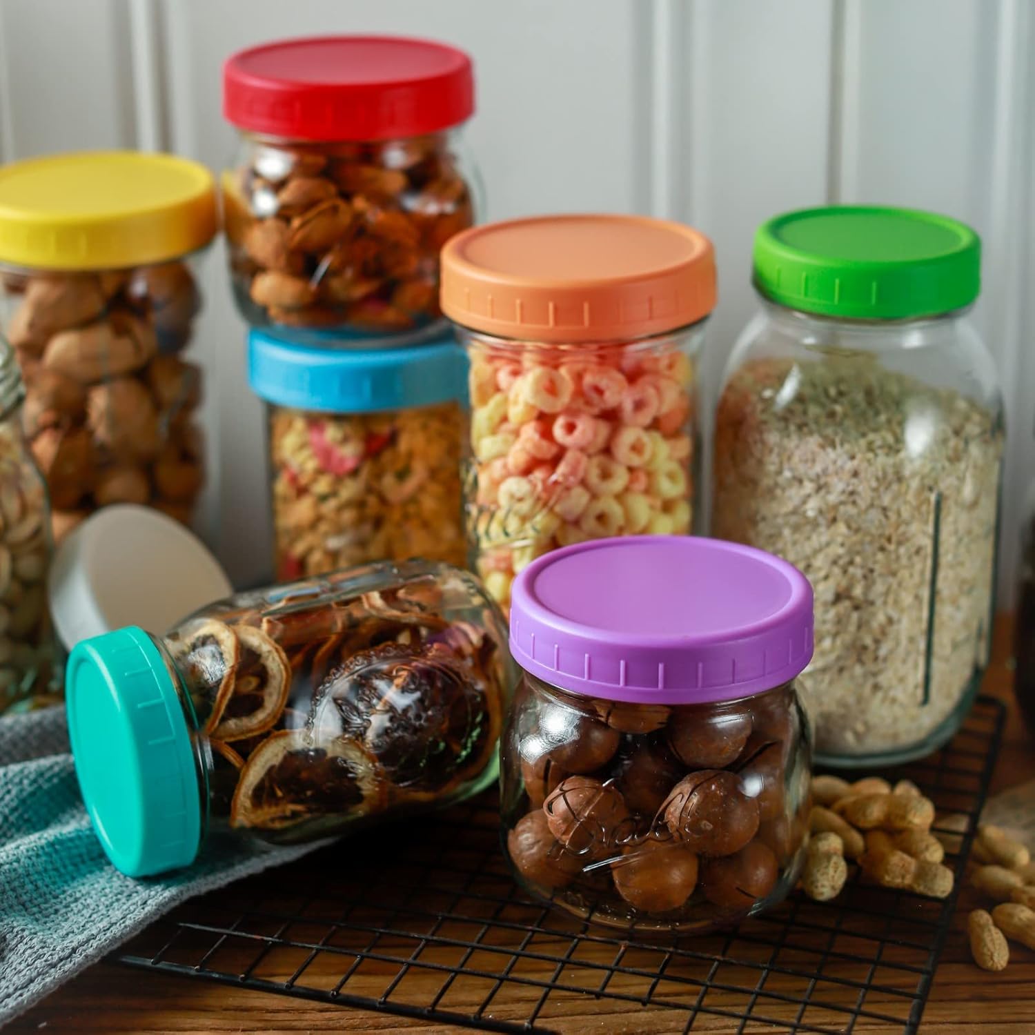 18 Red Mason Jar Lid Set with Silicone Rings