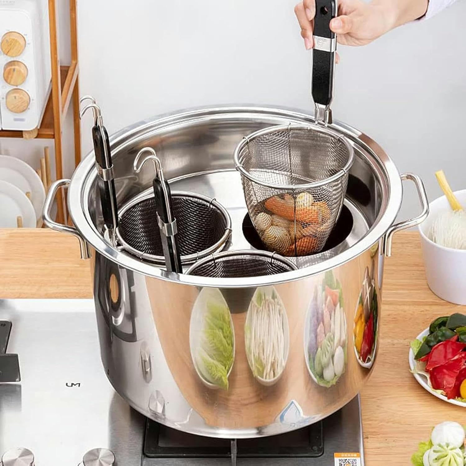 Premium stainless steel pasta cooker with steaming capacity