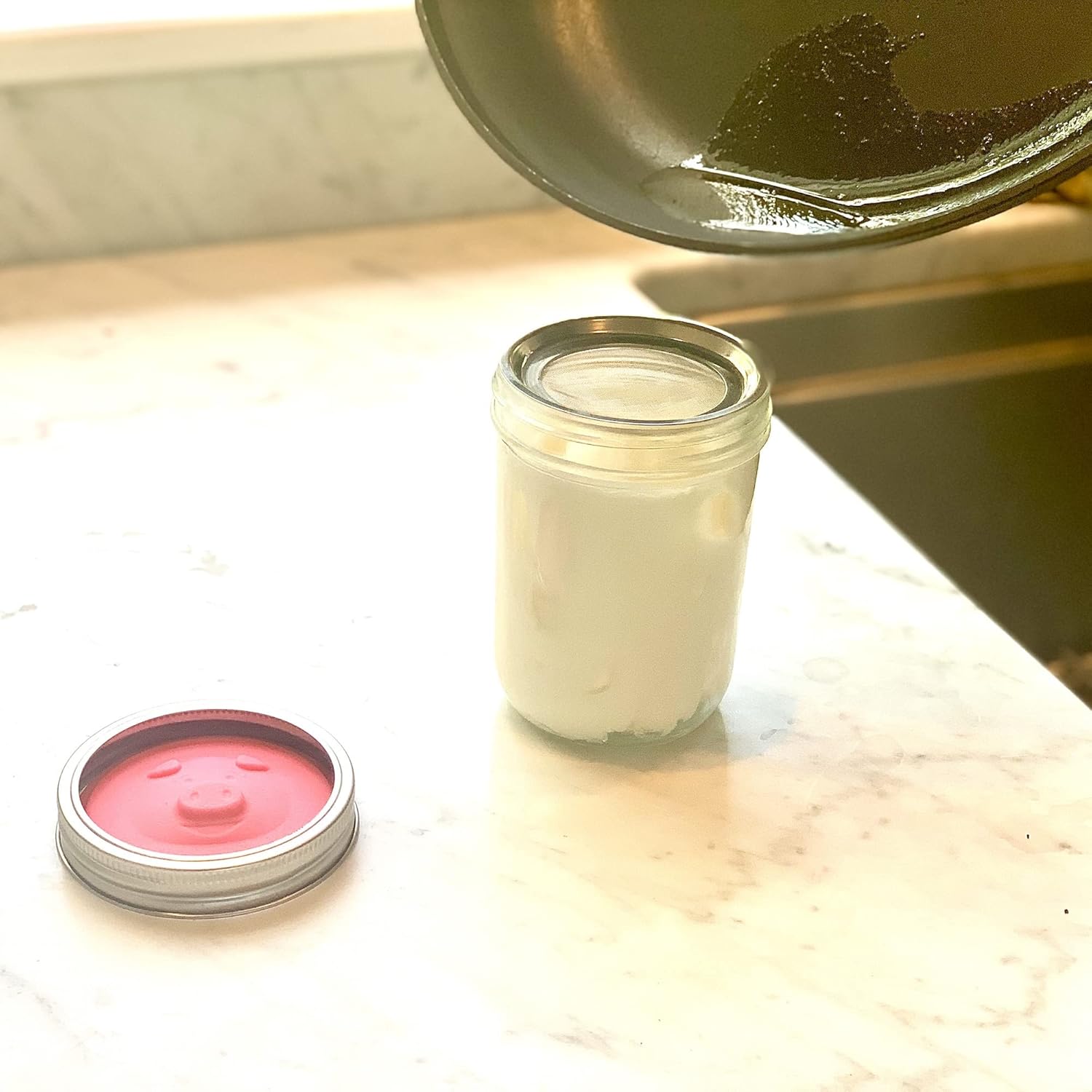 Solve Kitchen Grease Problems with Jarware Lid