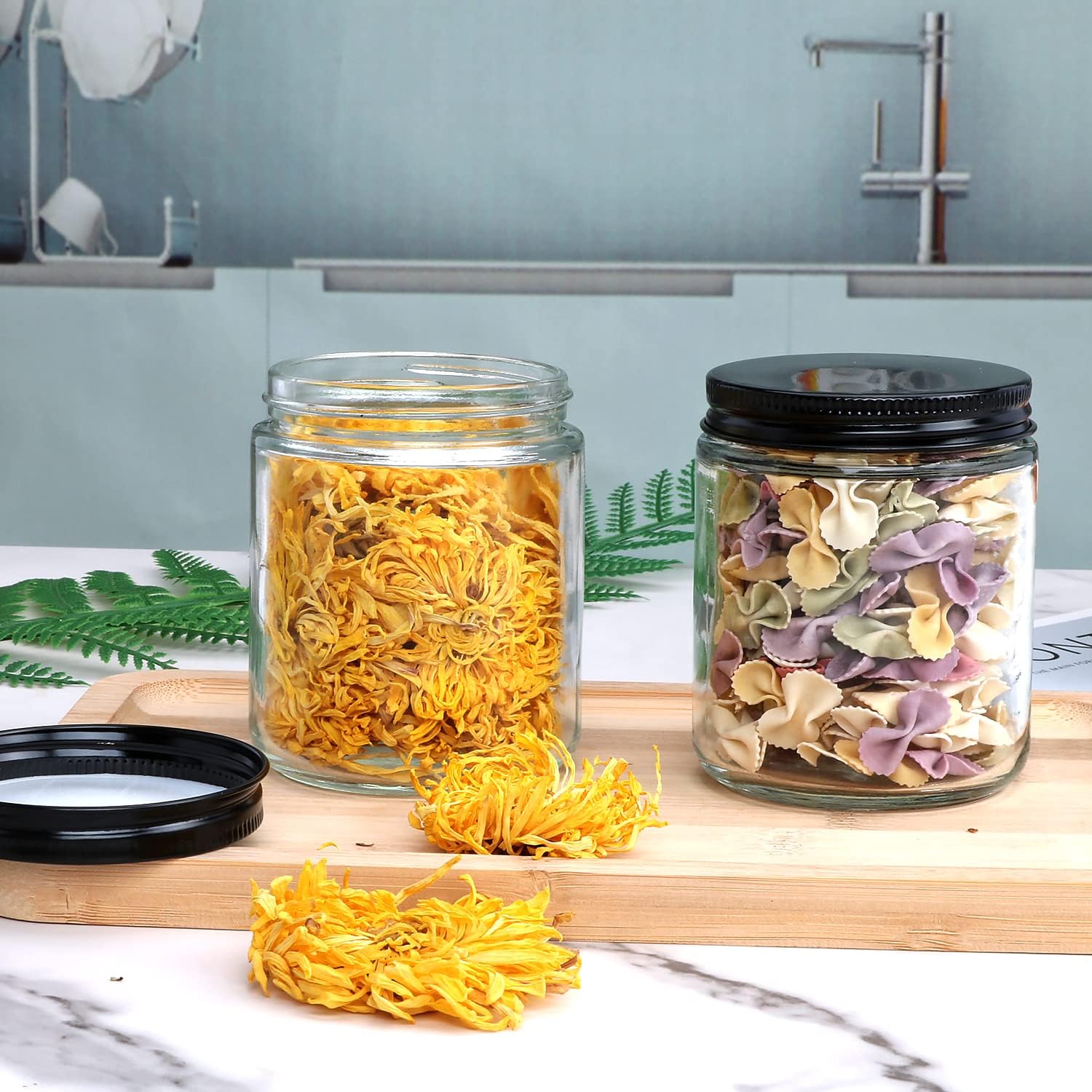 Encheng 8 Oz Glass Jars with Metal Lids 30 Pack