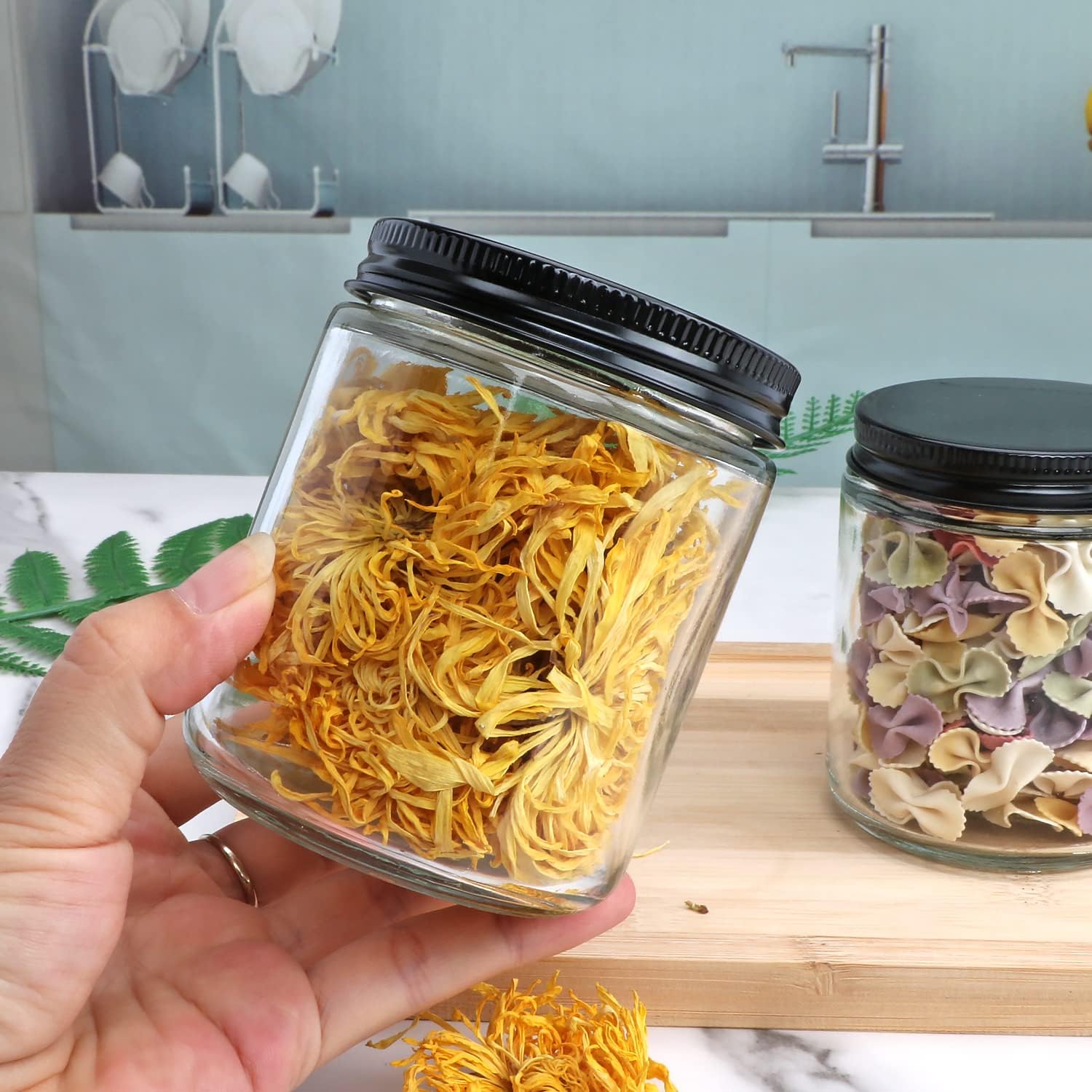 Encheng 8 Oz Glass Jars with Metal Lids 30 Pack