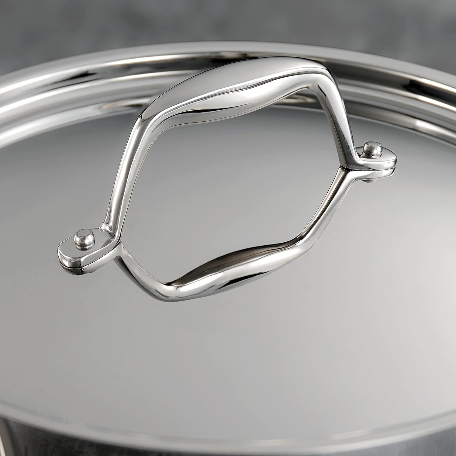Durable 2-Quart Stainless Steel Saucepan with Lid