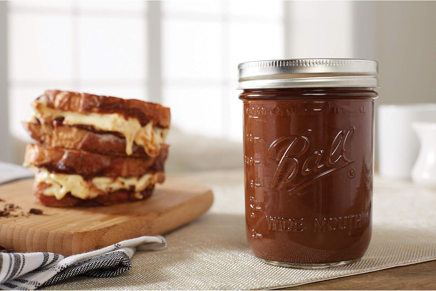 Ball Wide-Mouth Pint Jar