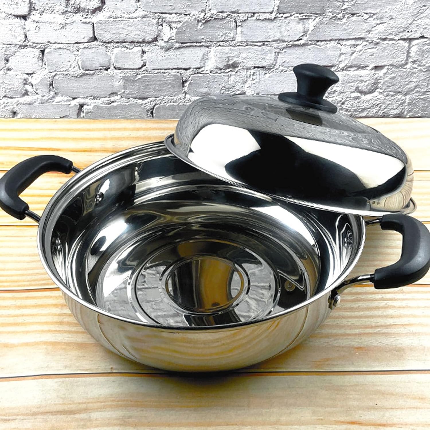 Sturdy Stainless Steel Stock Pot