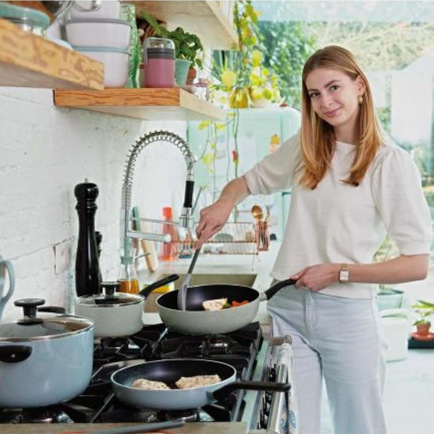 Versatile Sage Non-Stick Stockpot